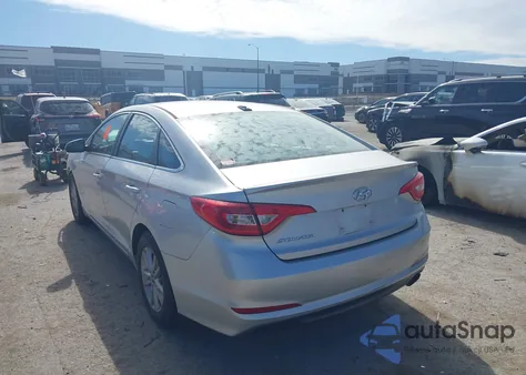 2016 Hyundai Sonata Se z USA, uszkodzony, nr VIN 5NPE24AF8GH295520